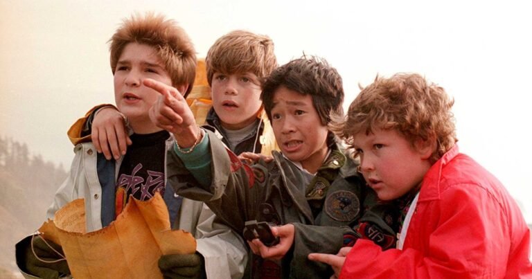 Os Goonies Voltam! Warner Bros. Anuncia Sequência Do Clássico Dos Anos 80 1 os goonies voltam! warner bros. anuncia sequência do clássico dos anos 80