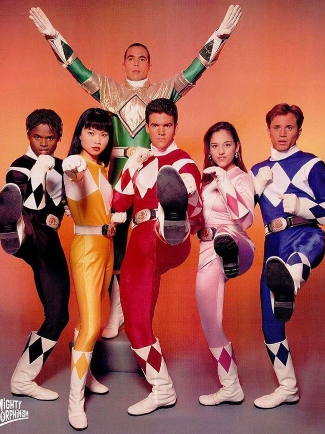 Os Temas e Atores de Power Rangers ao Longo dos Anos