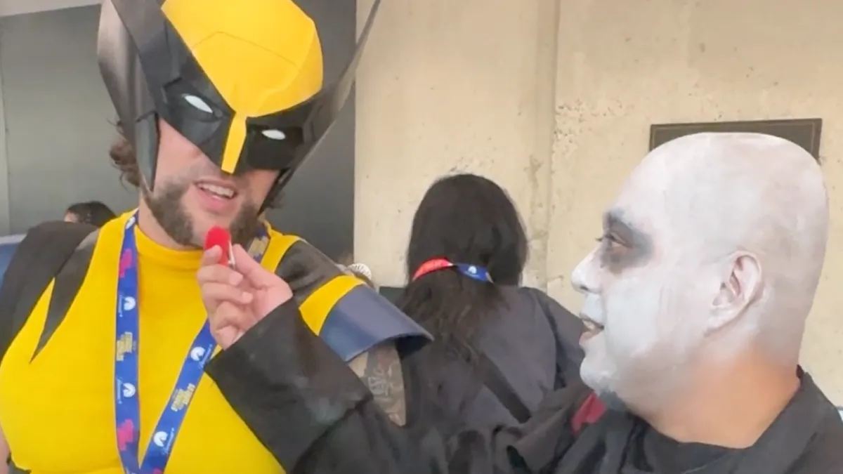 cosplayers elegem one piece como melhor anime em entrevistas na san diego comic-con