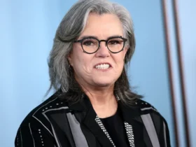 Rosie O’donnell Se Reúne Com Sobreviventes De Jeffrey Epstein E Manifesta Apoio Em Vídeo Emocionante 17 rosie o’donnell se reúne com sobreviventes de jeffrey epstein e manifesta apoio em vídeo emocionante