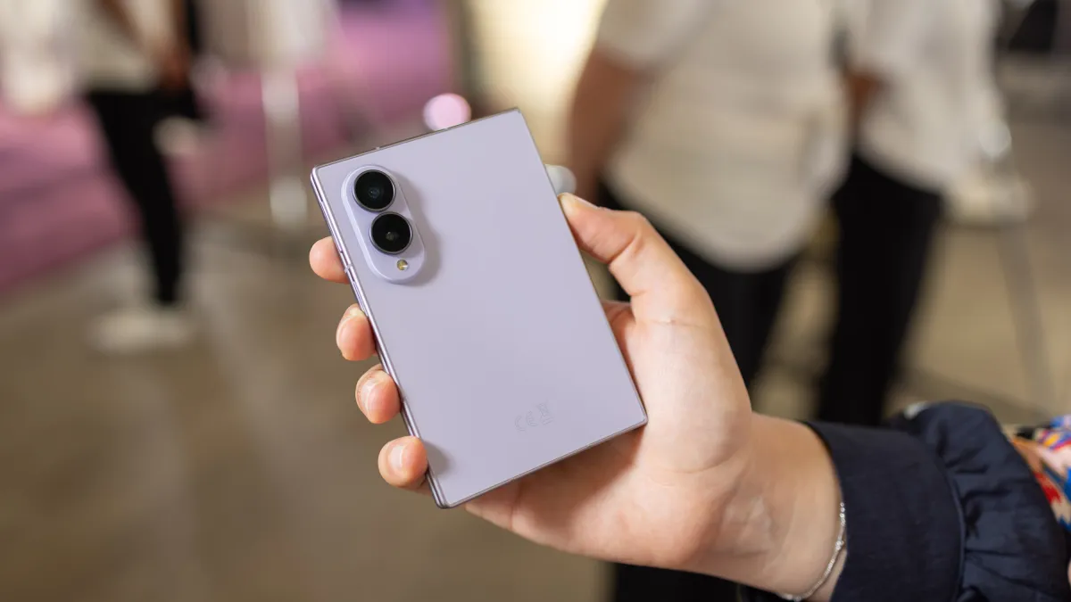 o dilema dos dobráveis: o ecossistema da samsung e a expectativa em torno da apple