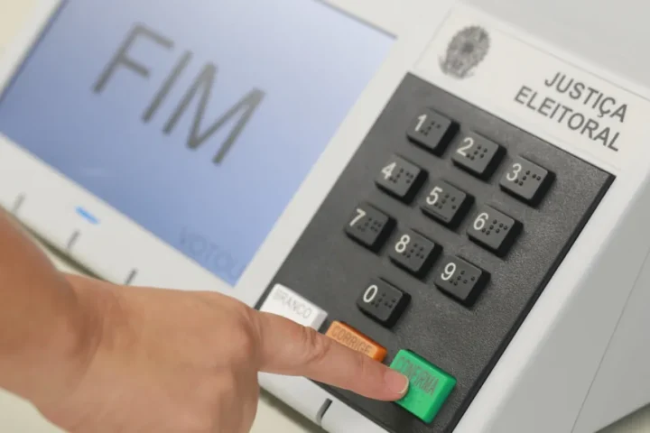 tecnologia nas urnas eletrônicas em 2026: o que mudou e como o sistema funciona